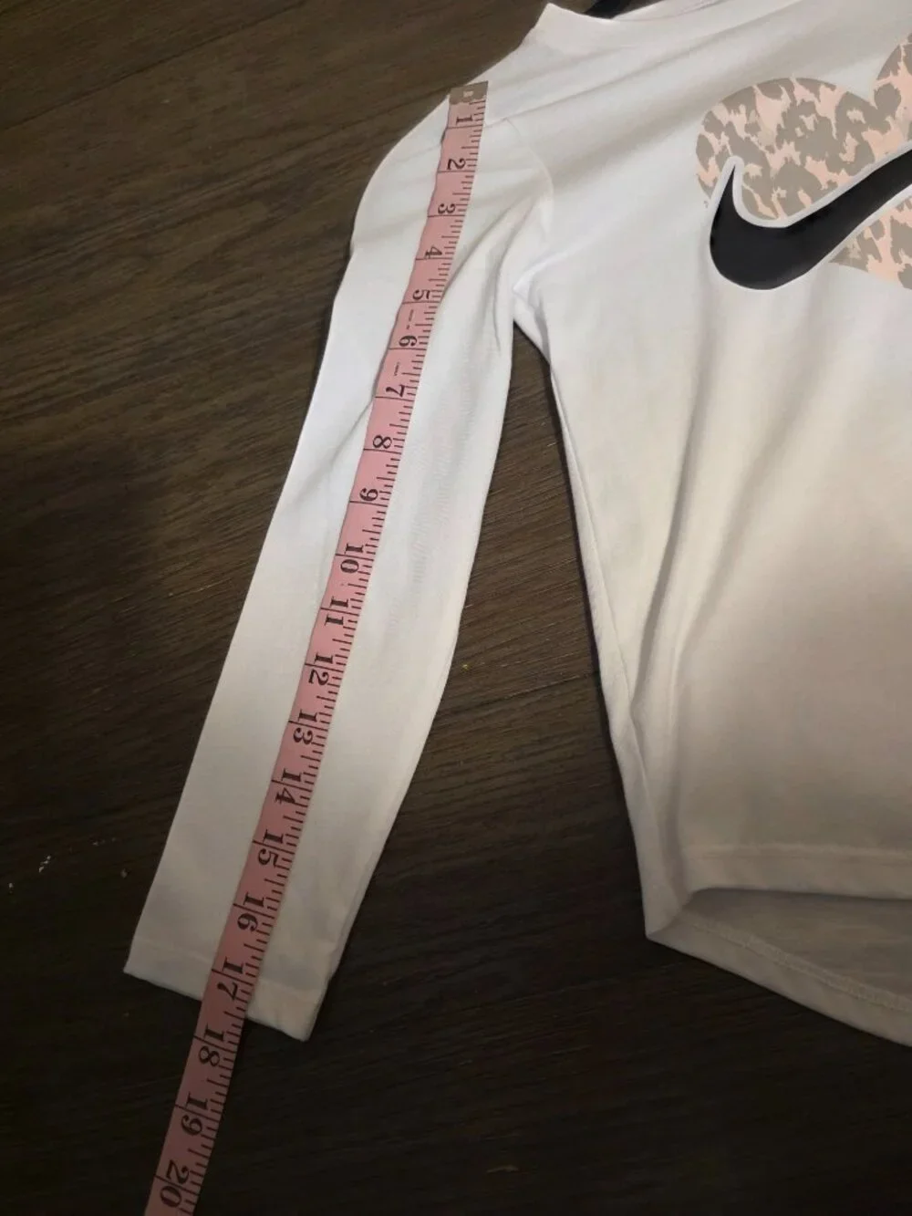 Nike Girls Leopard Heart Graphic Long Sleeve Tee NWT White Size 6X